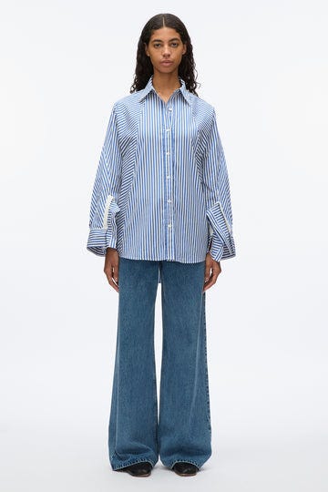 Chemise à rayures surdimensionnée avec manches en cascade