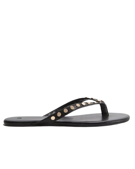 Met studs versierde slippers
