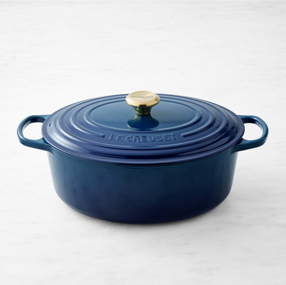 Signature 8-Quart Enameled Cast Iron Oval Dutch Oven