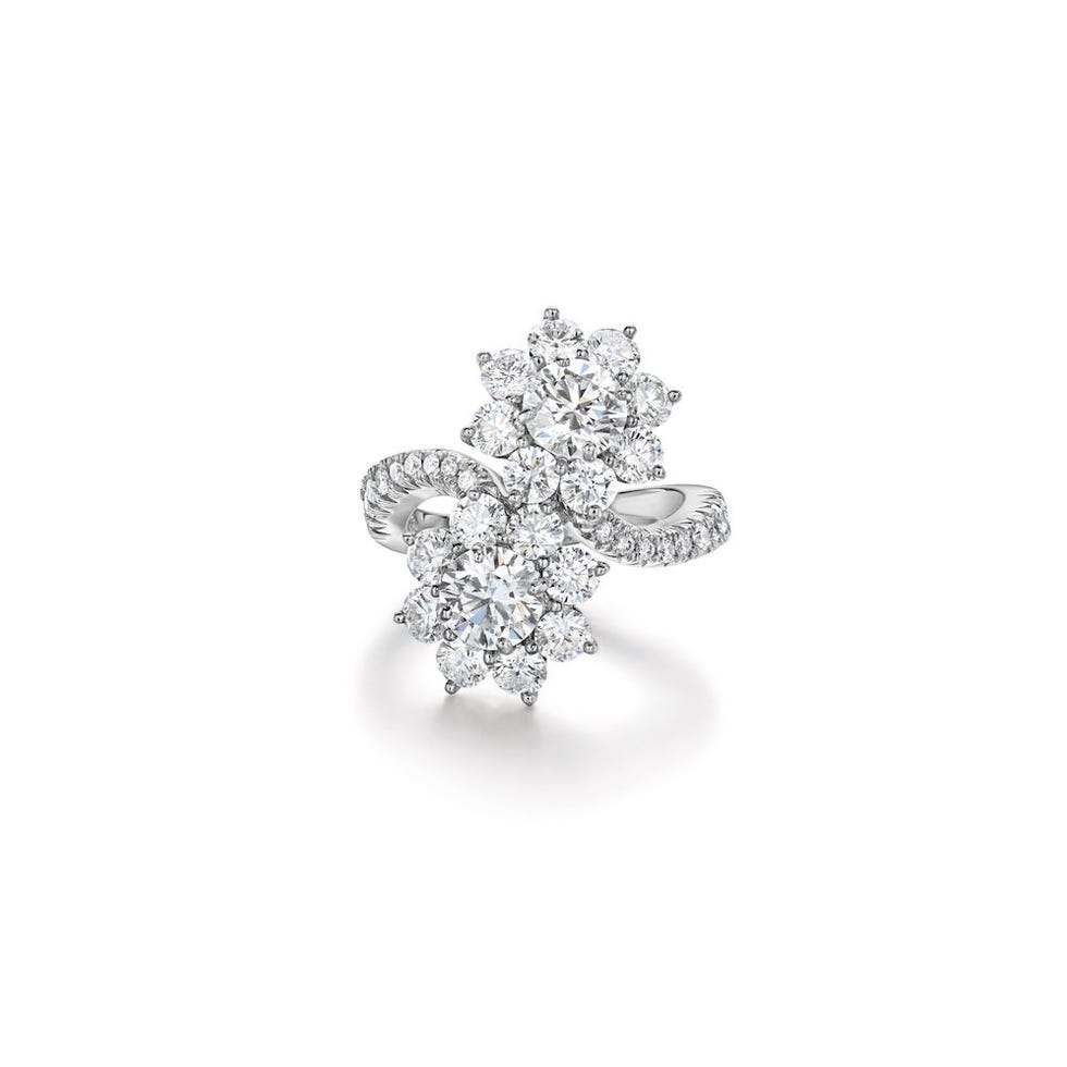 Anel de diamante multipedras com design floral