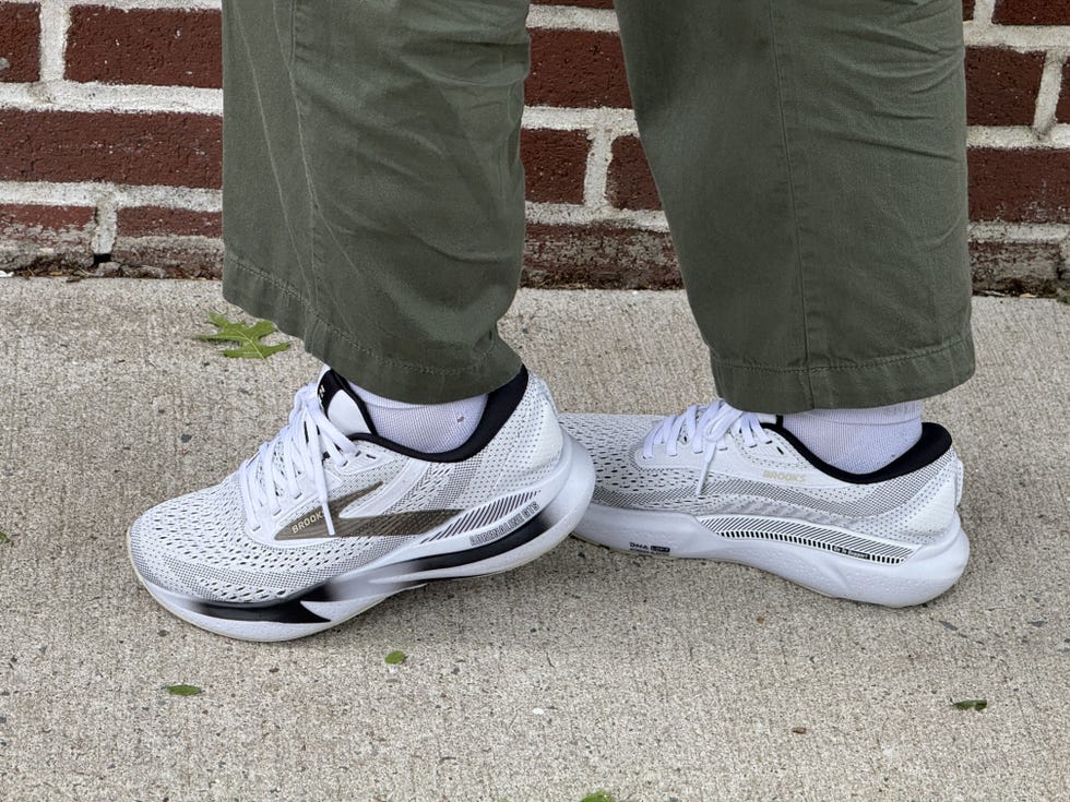 Women’s Adrenaline GTS 24