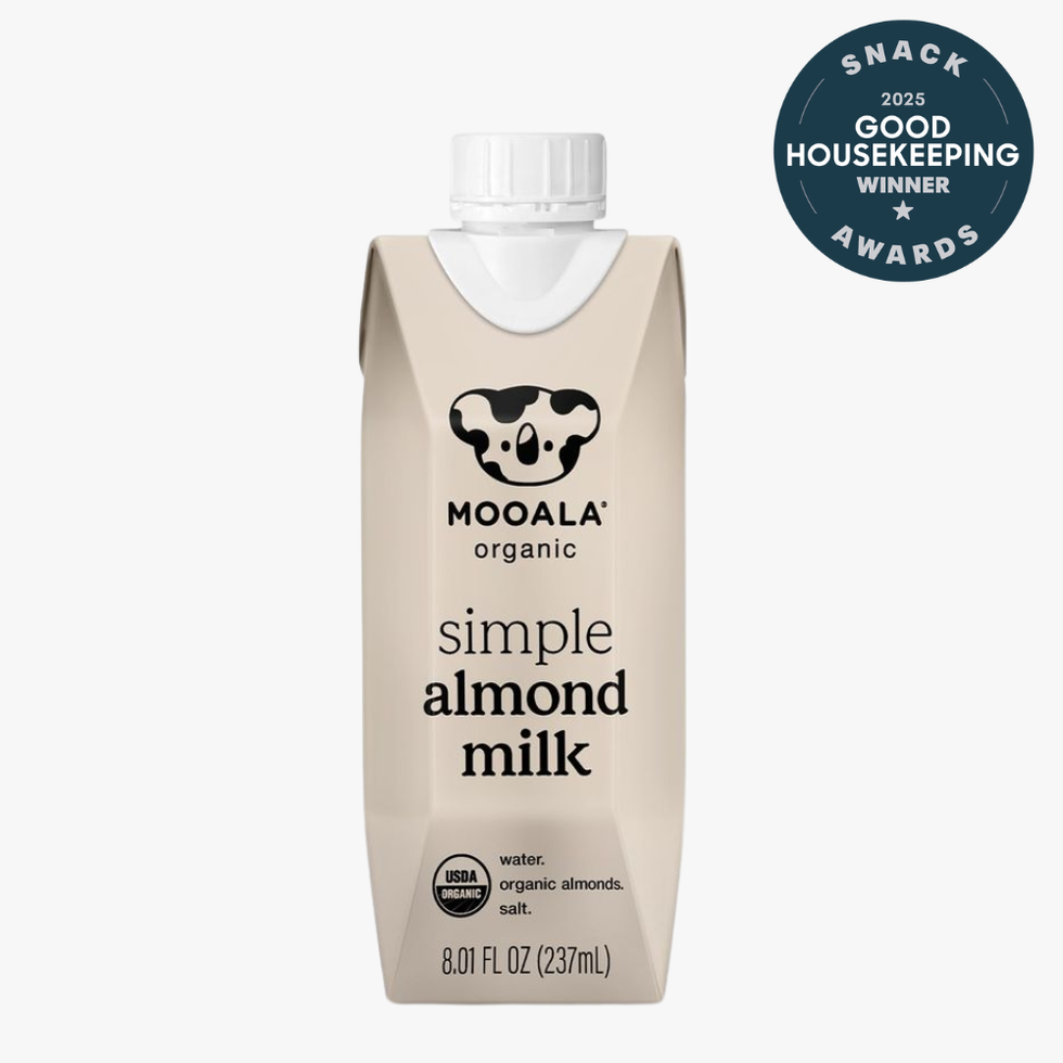 Simple Single-Serve Almond Milk 