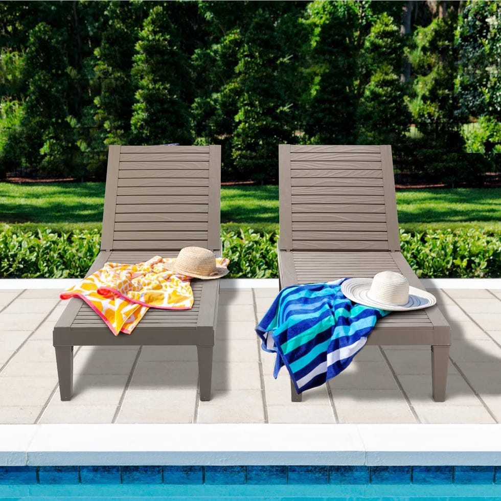 Chaise Lounge Chairs 
