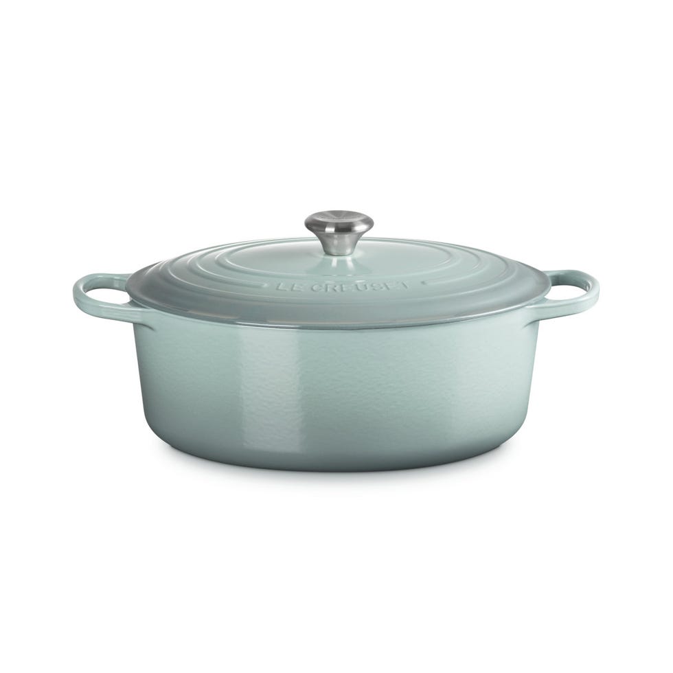  Signature Cast Iron Oval Oven, 8-Quart