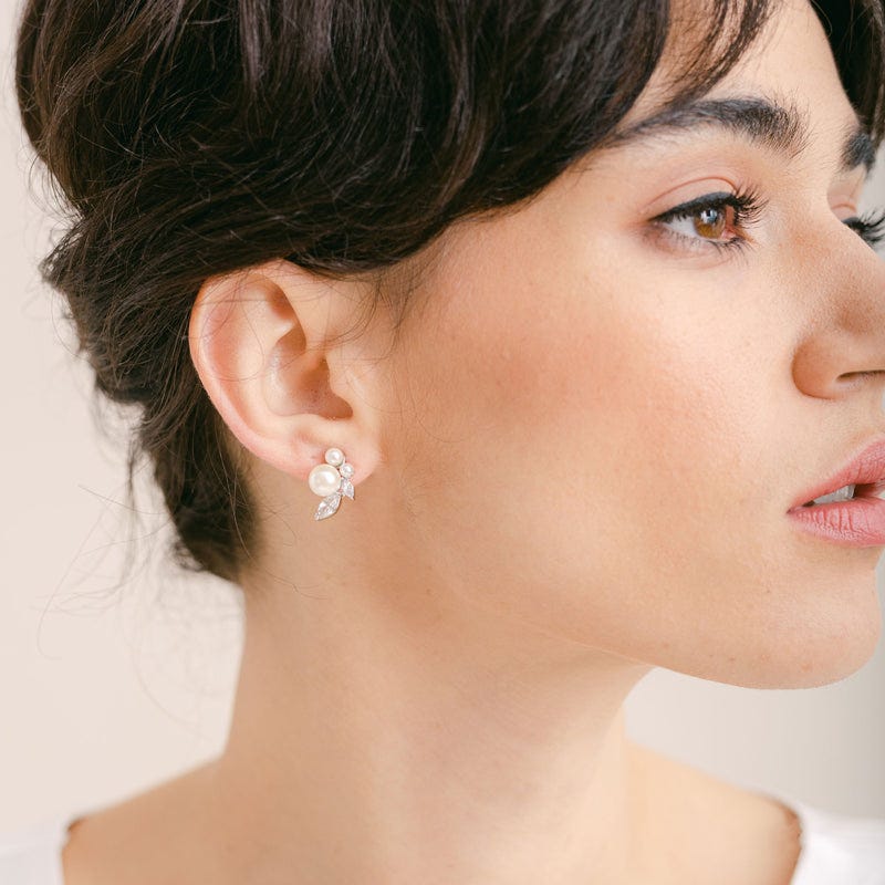 Rosy pearl and crystal stud earrings (silver)