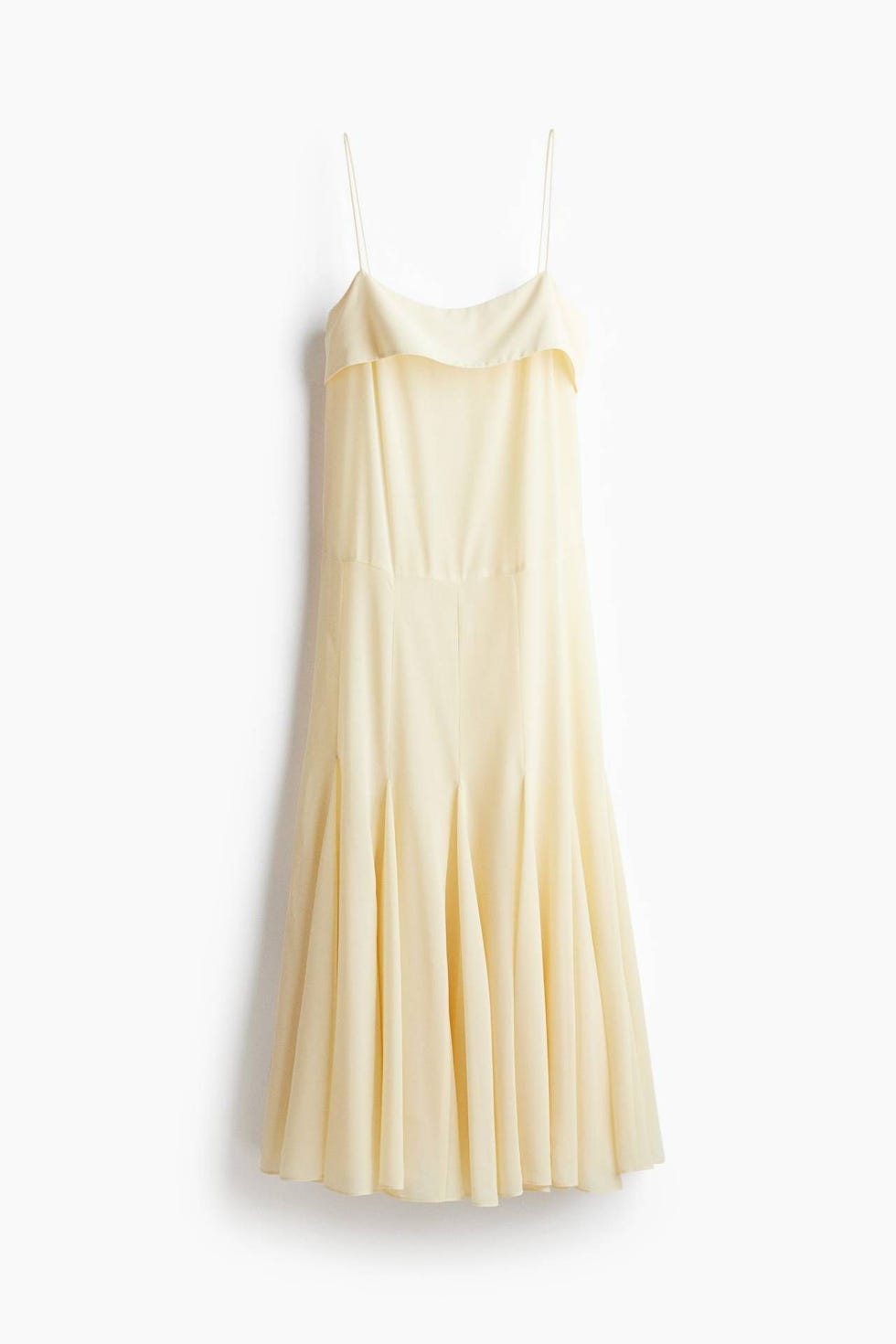 Vestido de gasa amarillo con tirantes espagueti y falda acampanada