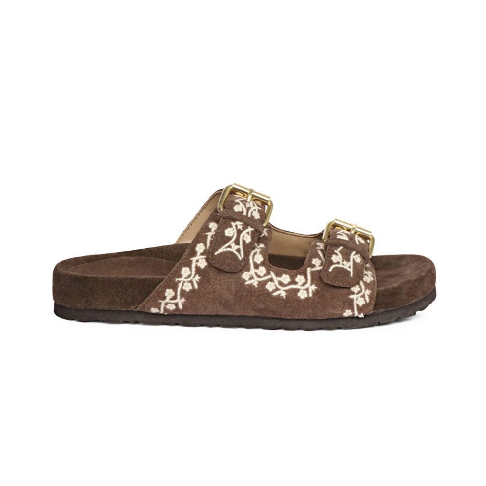 Angela Sandal 