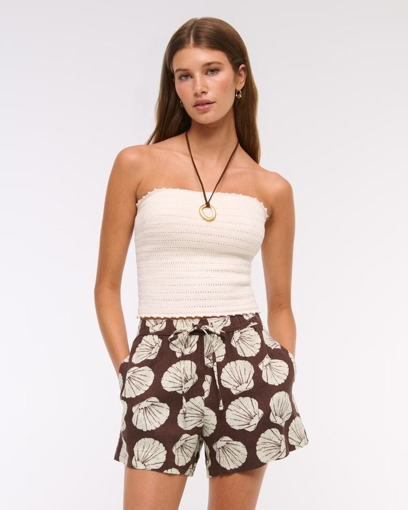 Mid Rise Linen-Blend Pull-On Short