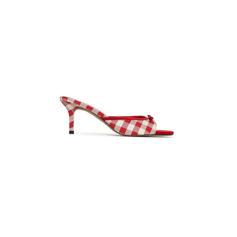 Cassandra Heel