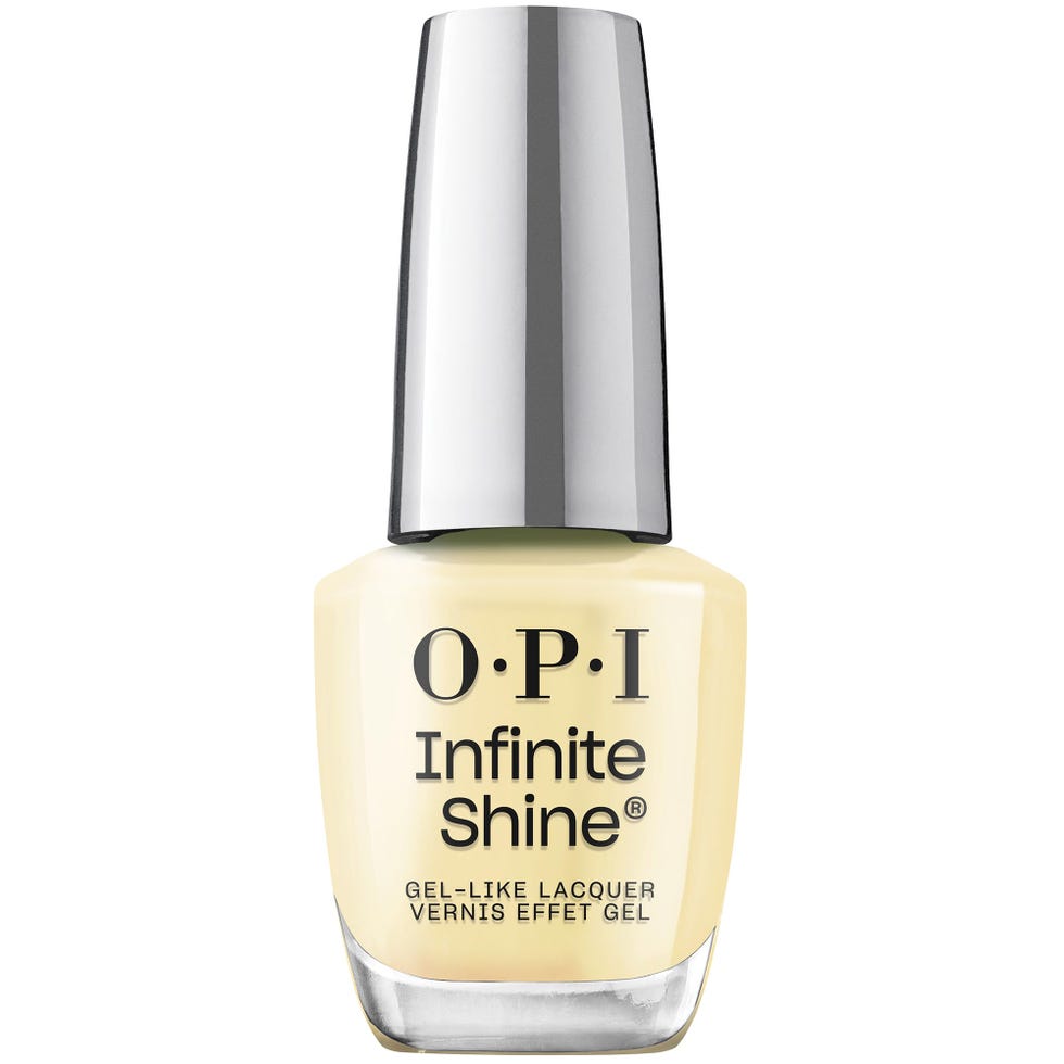 Esmalte de uñas amarillo mantequilla de larga duración