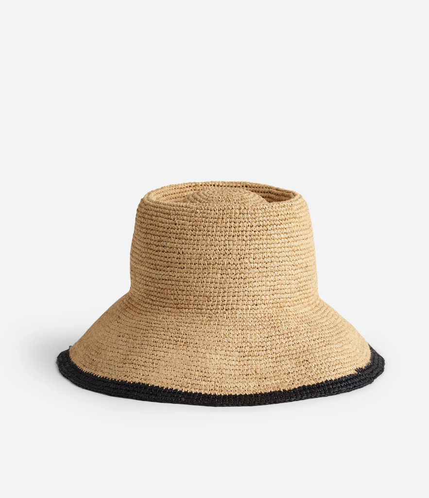 Sombrero de paja con forma de linterna