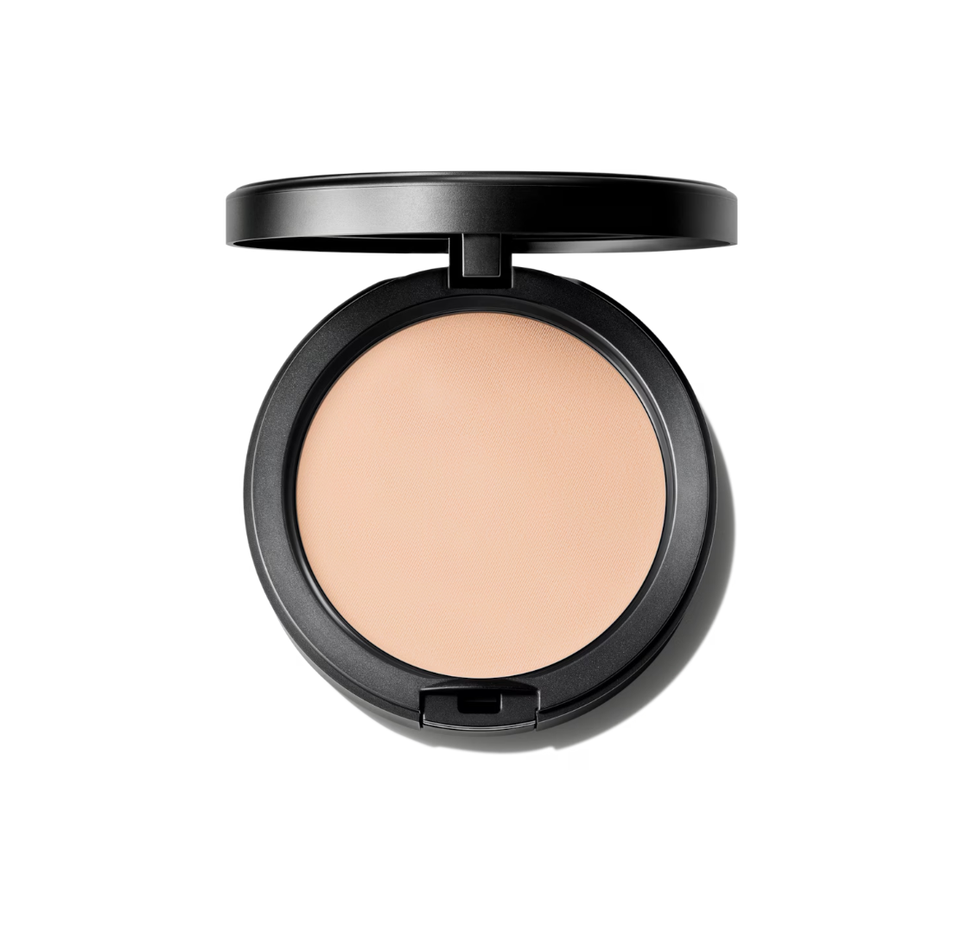 Studio Fix Powder Plus Тональная основа