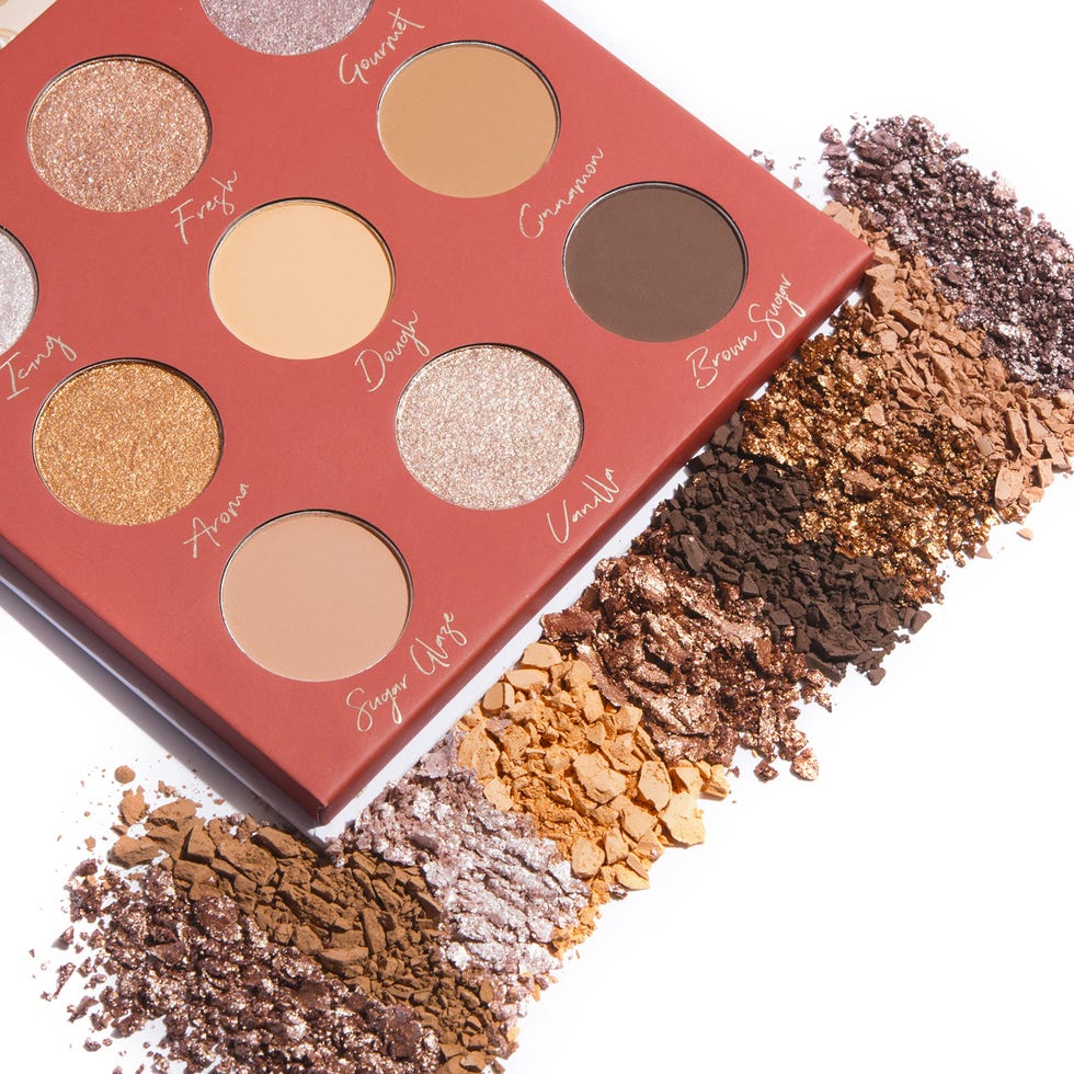 The Chosen Bun Eyeshadow Palette