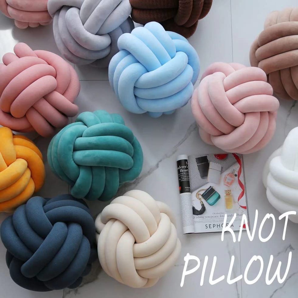 Knot Pillow