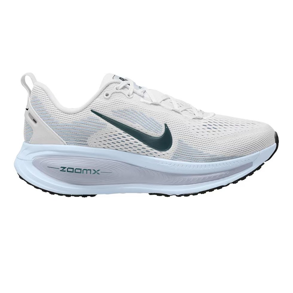 Vomero 18 en color blanco para mujer
