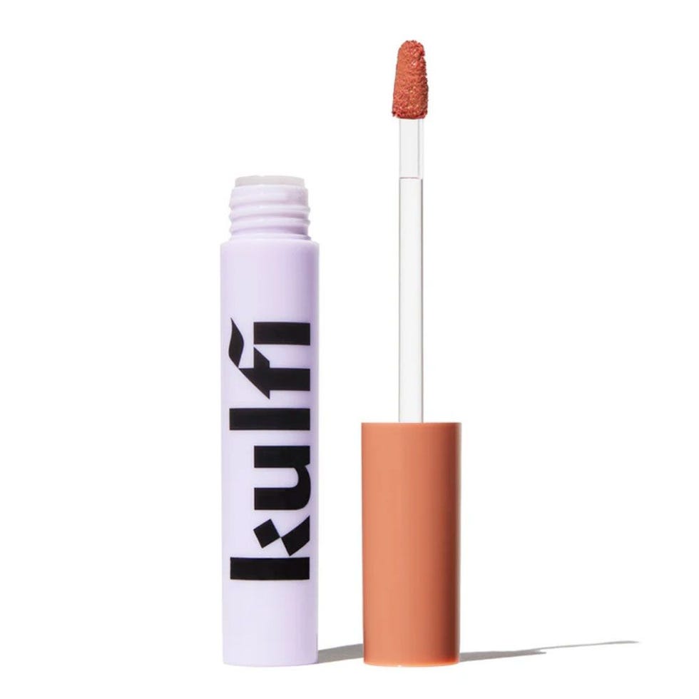 Staining Lip Oil in Caramel