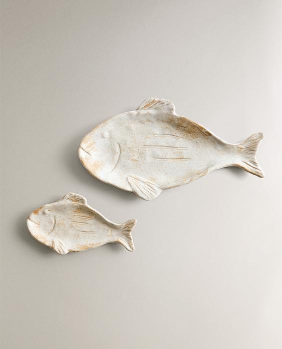 Fish-Shaped Tray