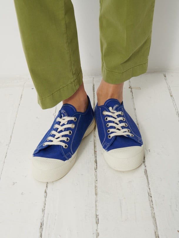 Vegan women's tennis trainers