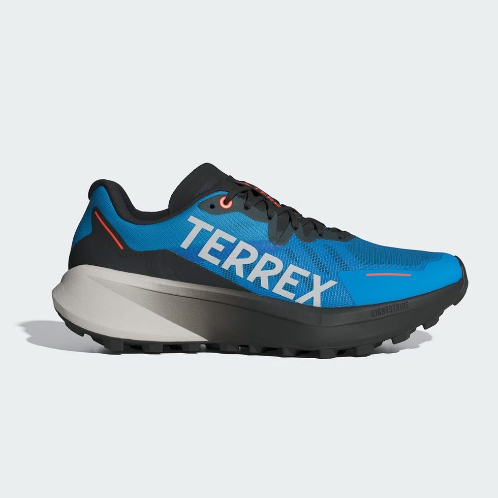 Adidas The Adidas Adizero MD is a perfect and versatile track shoe for