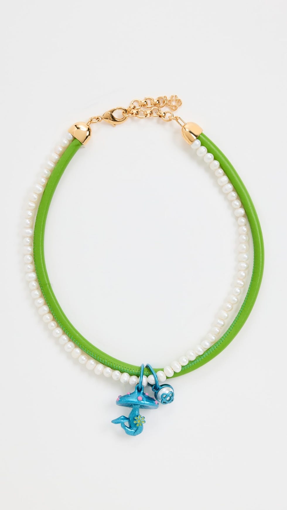 Collar de perlas con colgante de hongo
