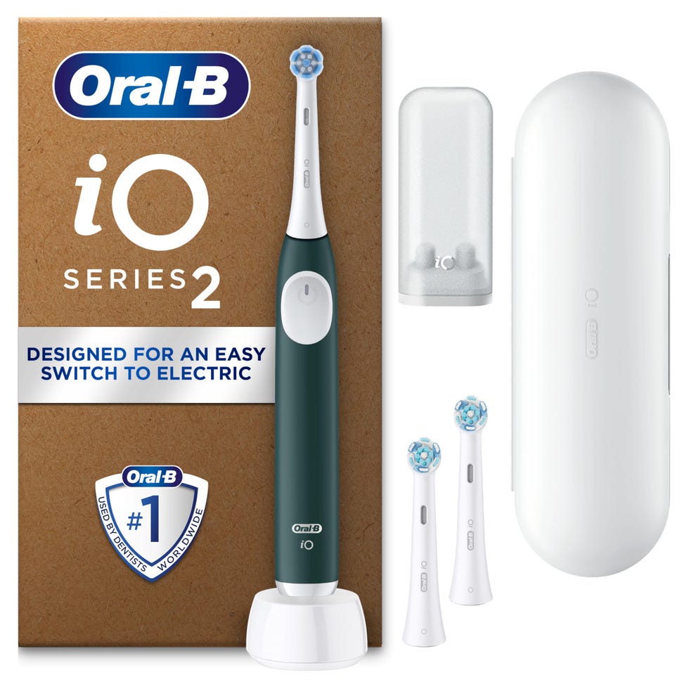 iO2 Forest Green Electric Toothbrush + Oral-B iO Ultimate Clean White Toothbrush Heads x 3