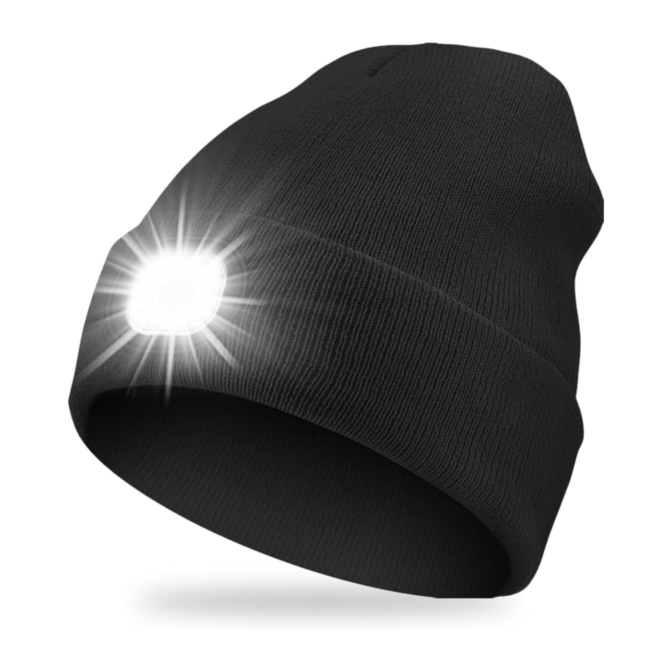 Accessori per la corsa: il cappello con luce LED di Victoper