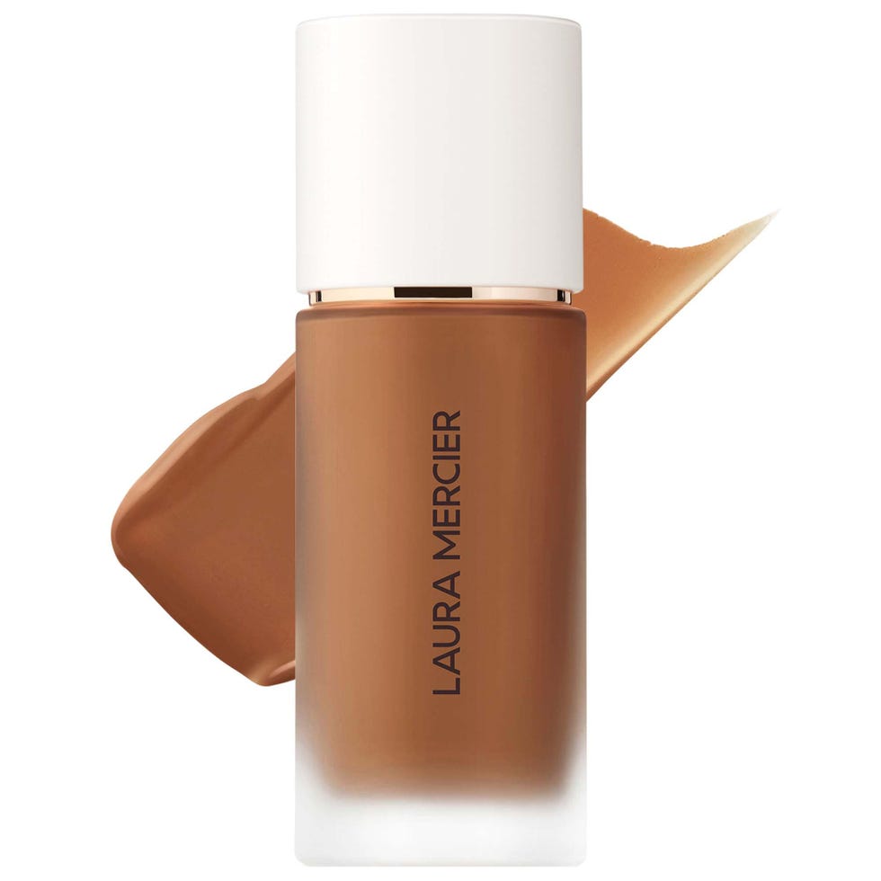 Real Flawless Weightless Foundation