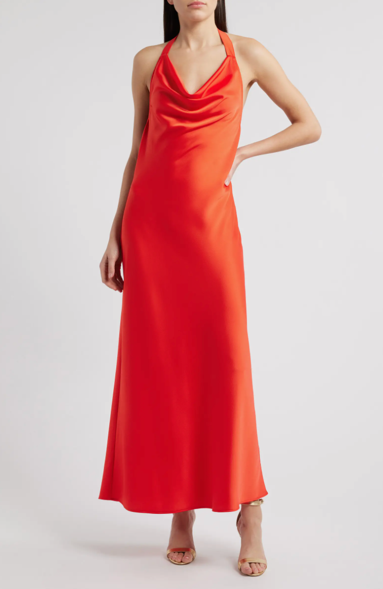 Vestido de cetim com decote halter Irene