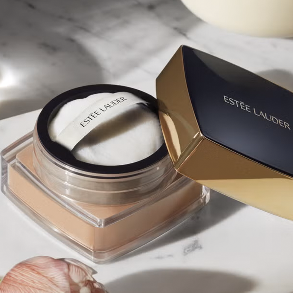 Double Wear Sheer Flattery Loose Powder