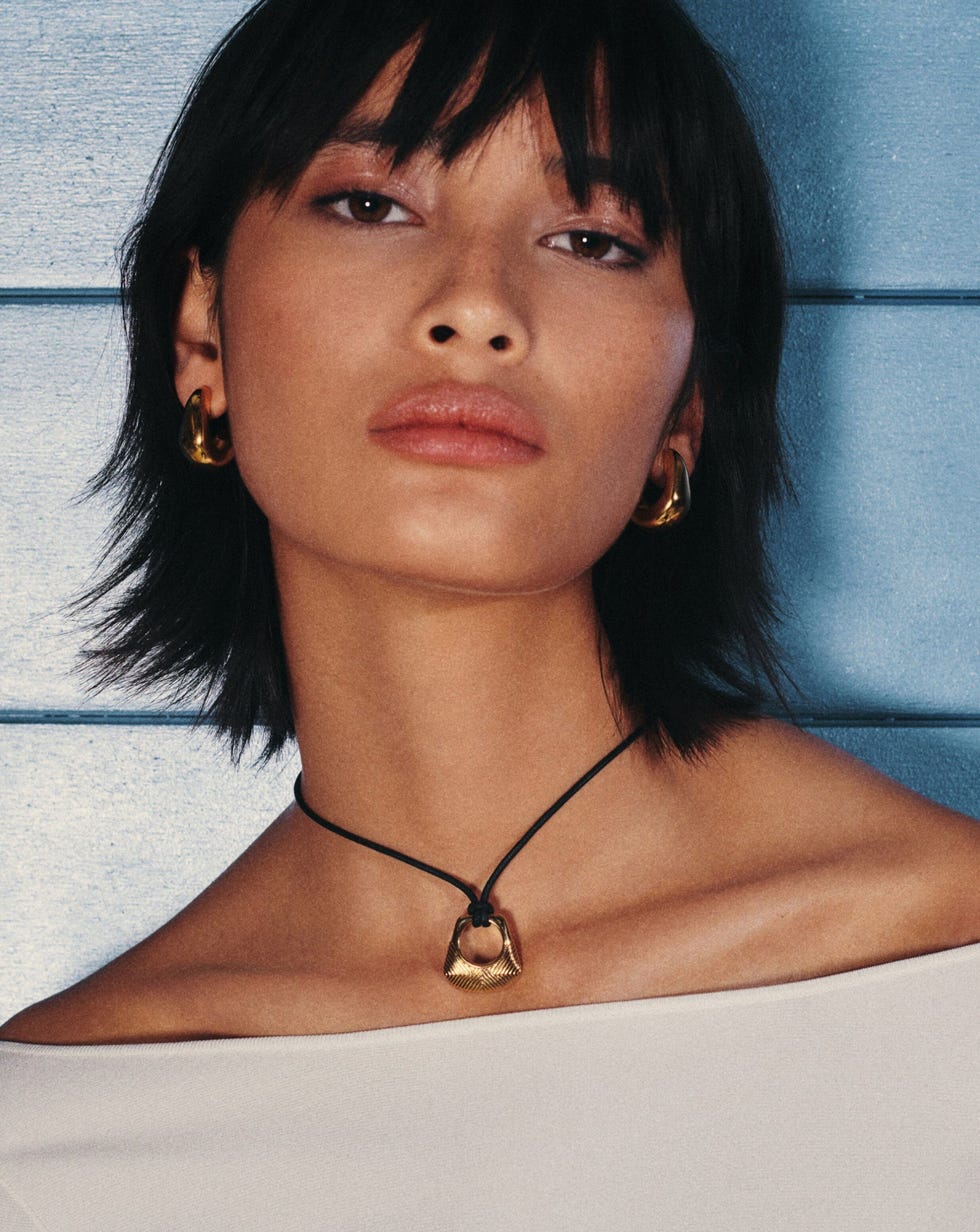 Hera Ridge Pendant Cord Necklace