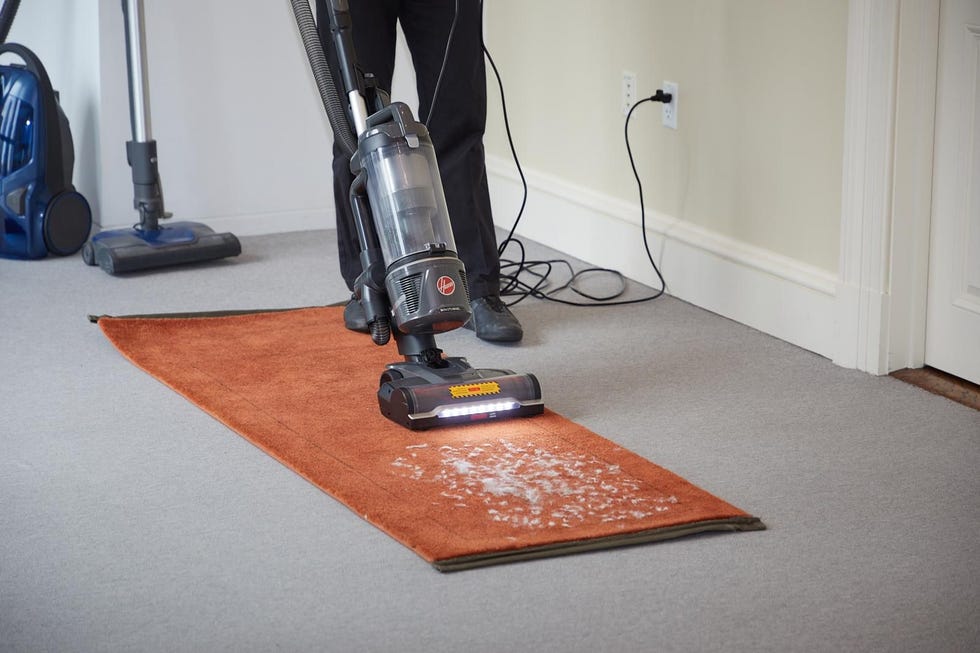 WindTunnel Tangle Guard Bagless Upright Vacuum Cleaner