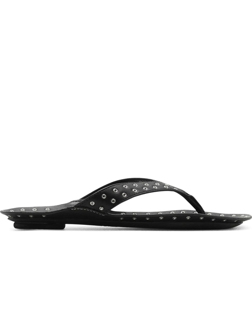 Chinelo com ilhós