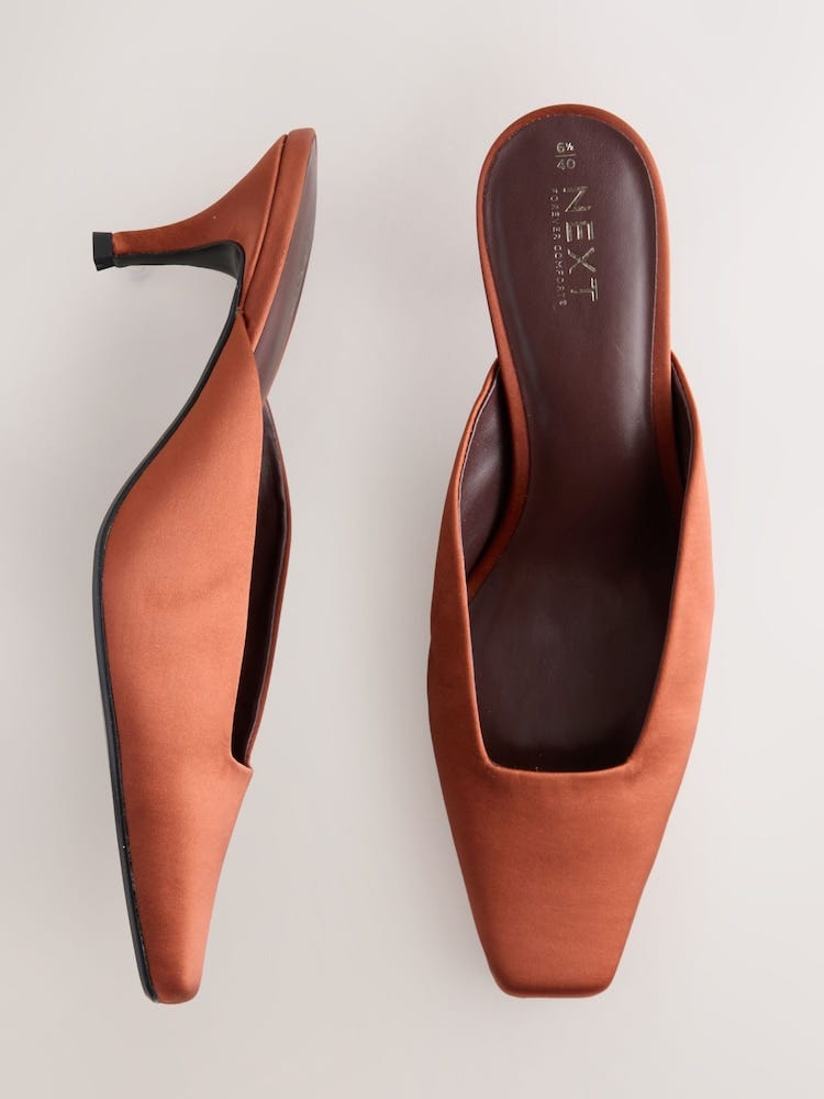 Rust Brown Forever Comfort® Chisel Closed-Toe Mules