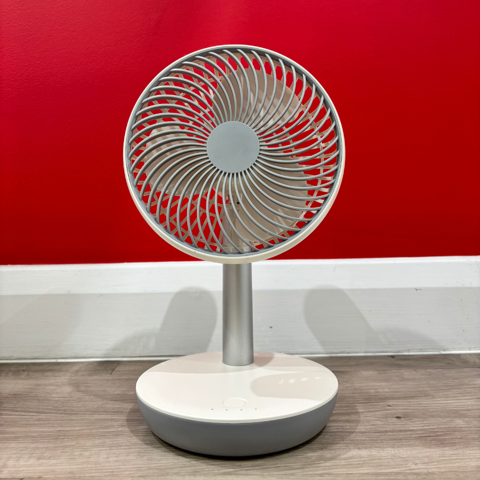6" White Rechargeable USB Desk Fan