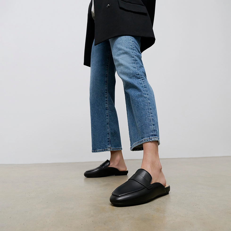 DELICATO Soft Leather Mules