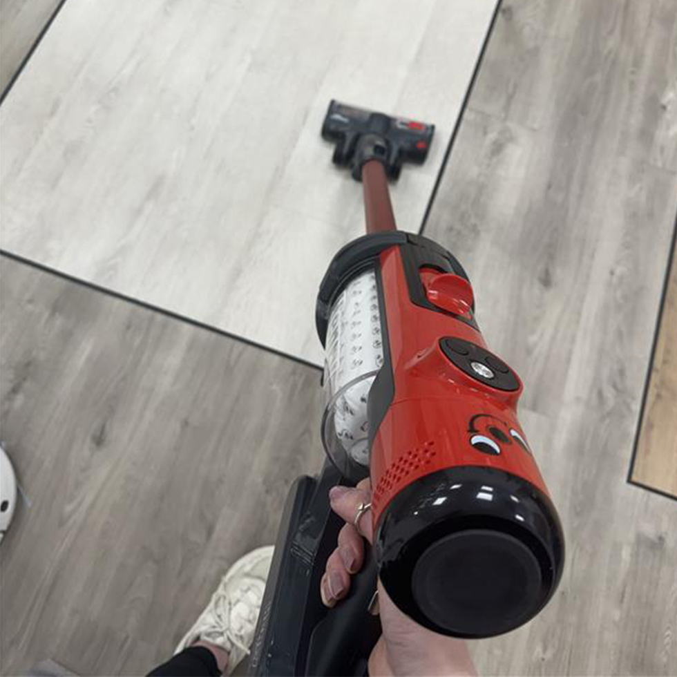 Quick Cordless Stick Vacuum Cleaner