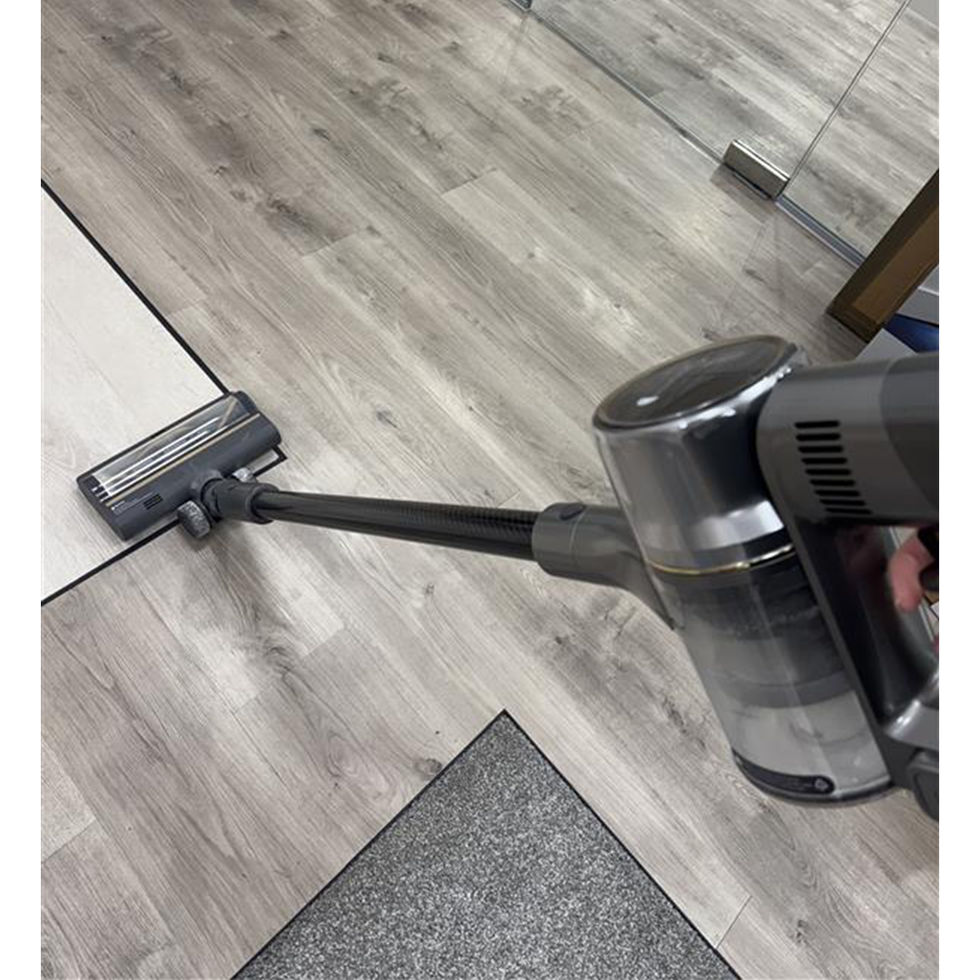 R20 Cordless Vacuum