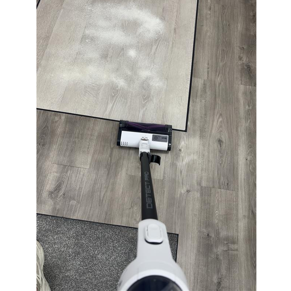 Detect Pro Cordless Vacuum Cleaner