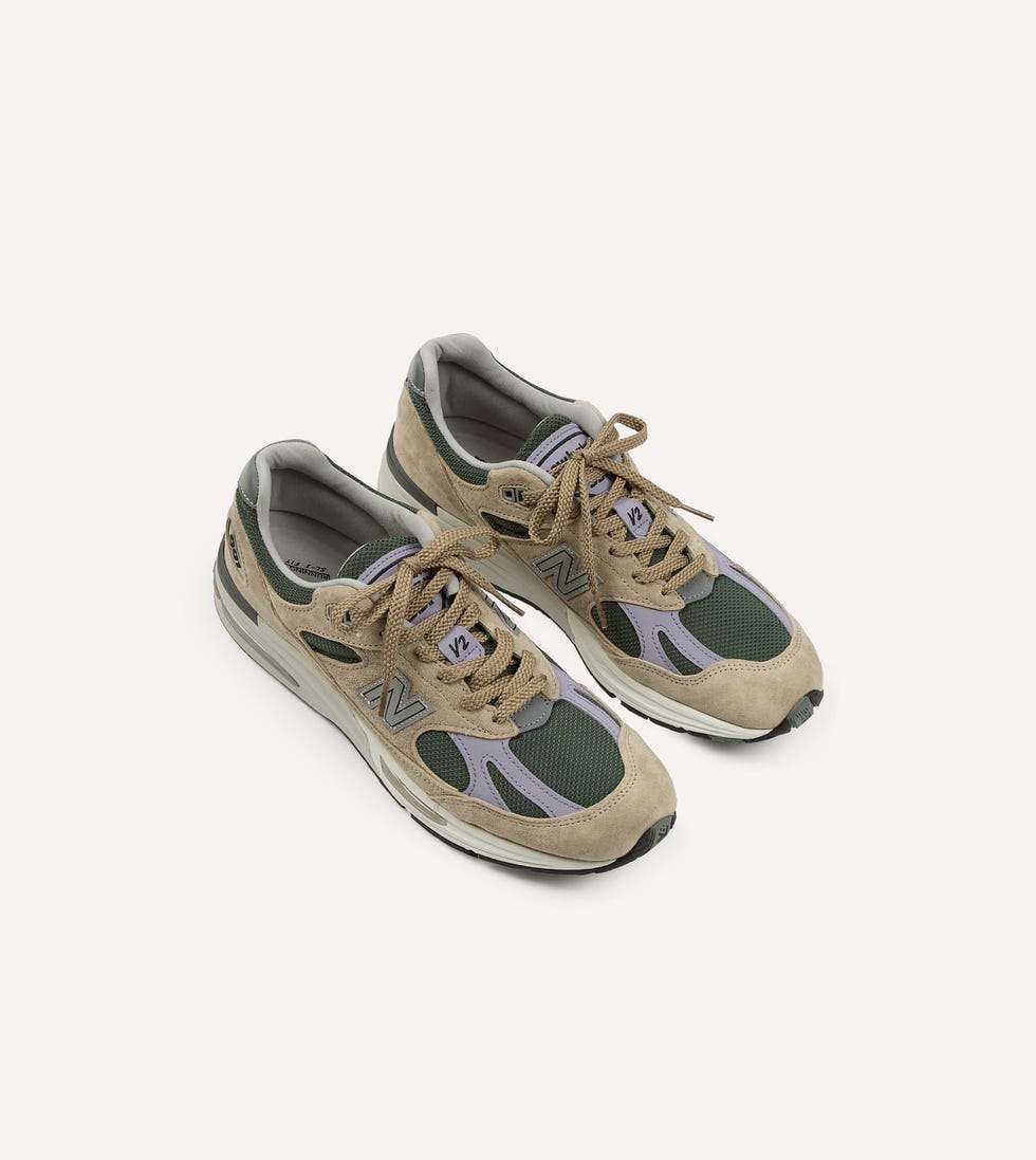 New Balance 991 Trainers