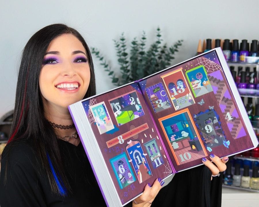 Kelli's Haunted House Nail Calendar