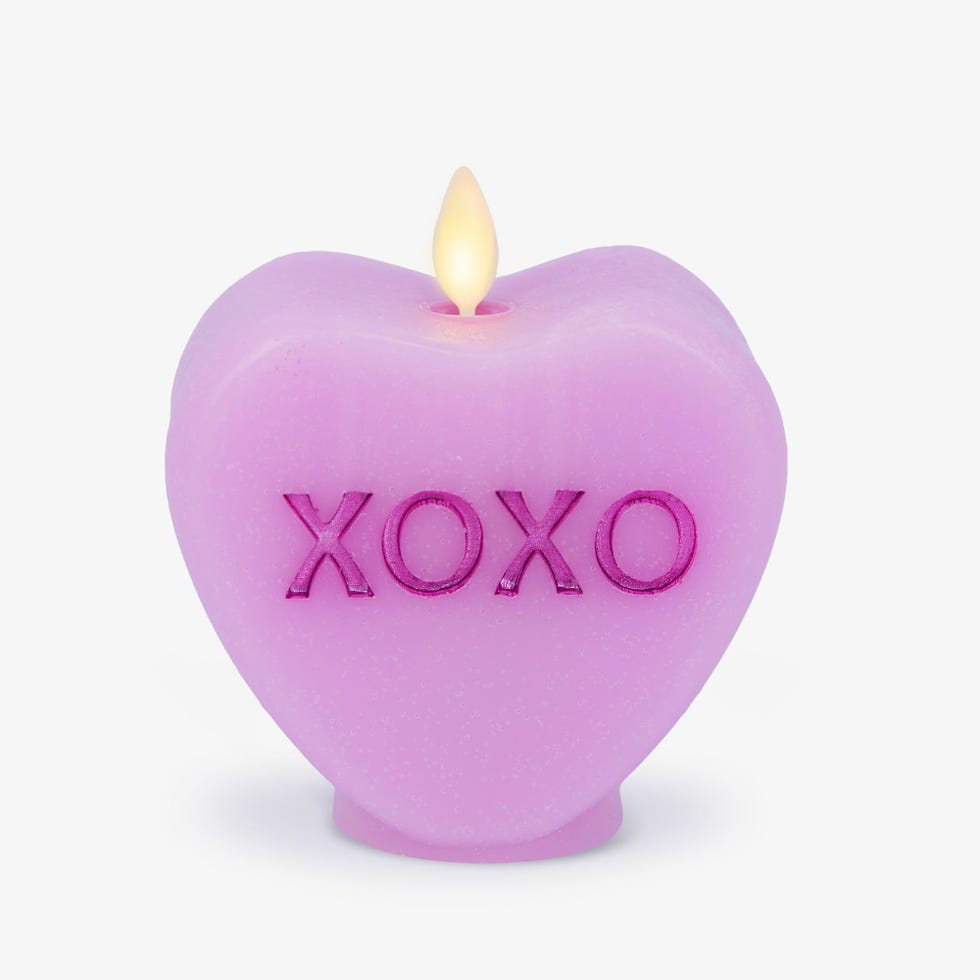 Candy Heart XOXO Pastel Orchid Candle - Flameless