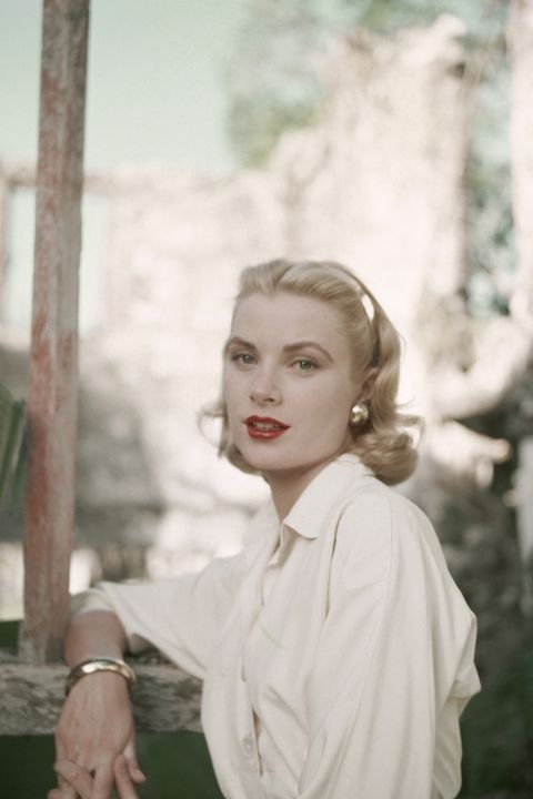 American actress Grace Kelly (1929 - 1982), circa 1955. (Photo by Archive Photos/Getty Images)