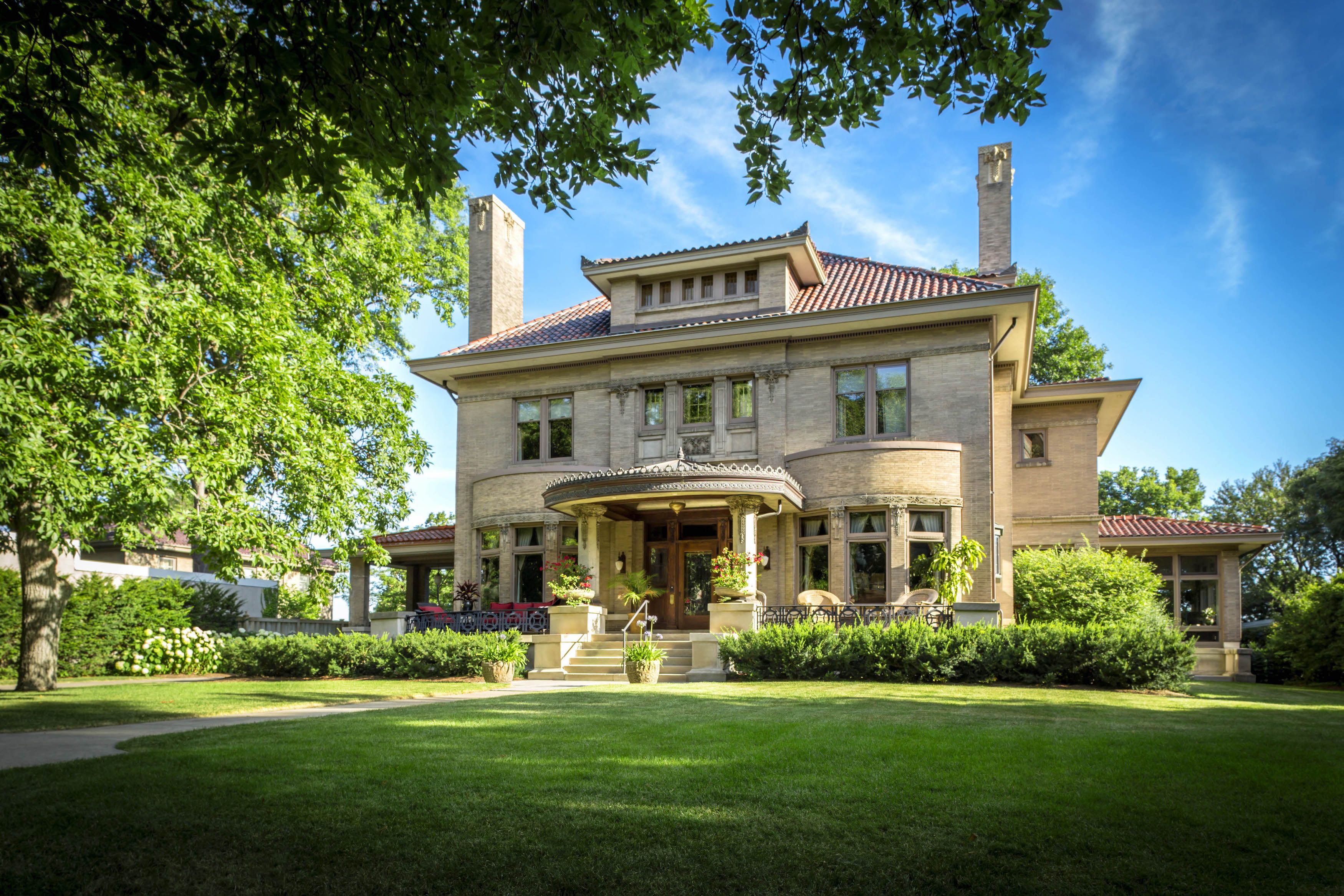 18 Historic Homes For Sale Historic Homes For Sale