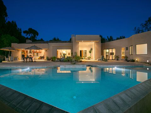 Swimming pool, Lighting, Property, Real estate, Resort, Facade, Home, Villa, Residential area, House, 