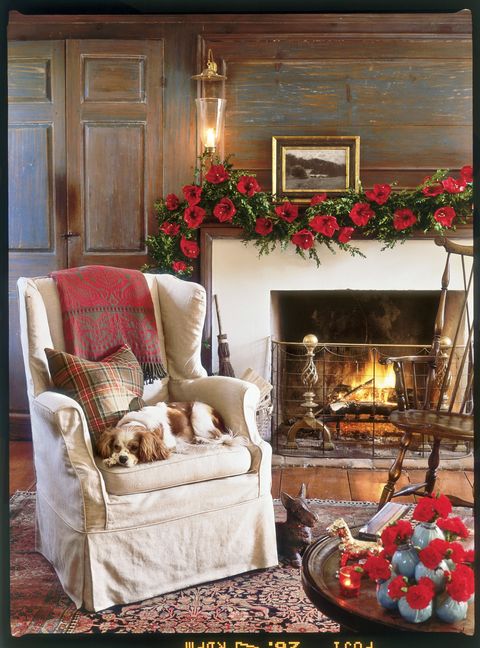 christmas mantel decorations red flowers