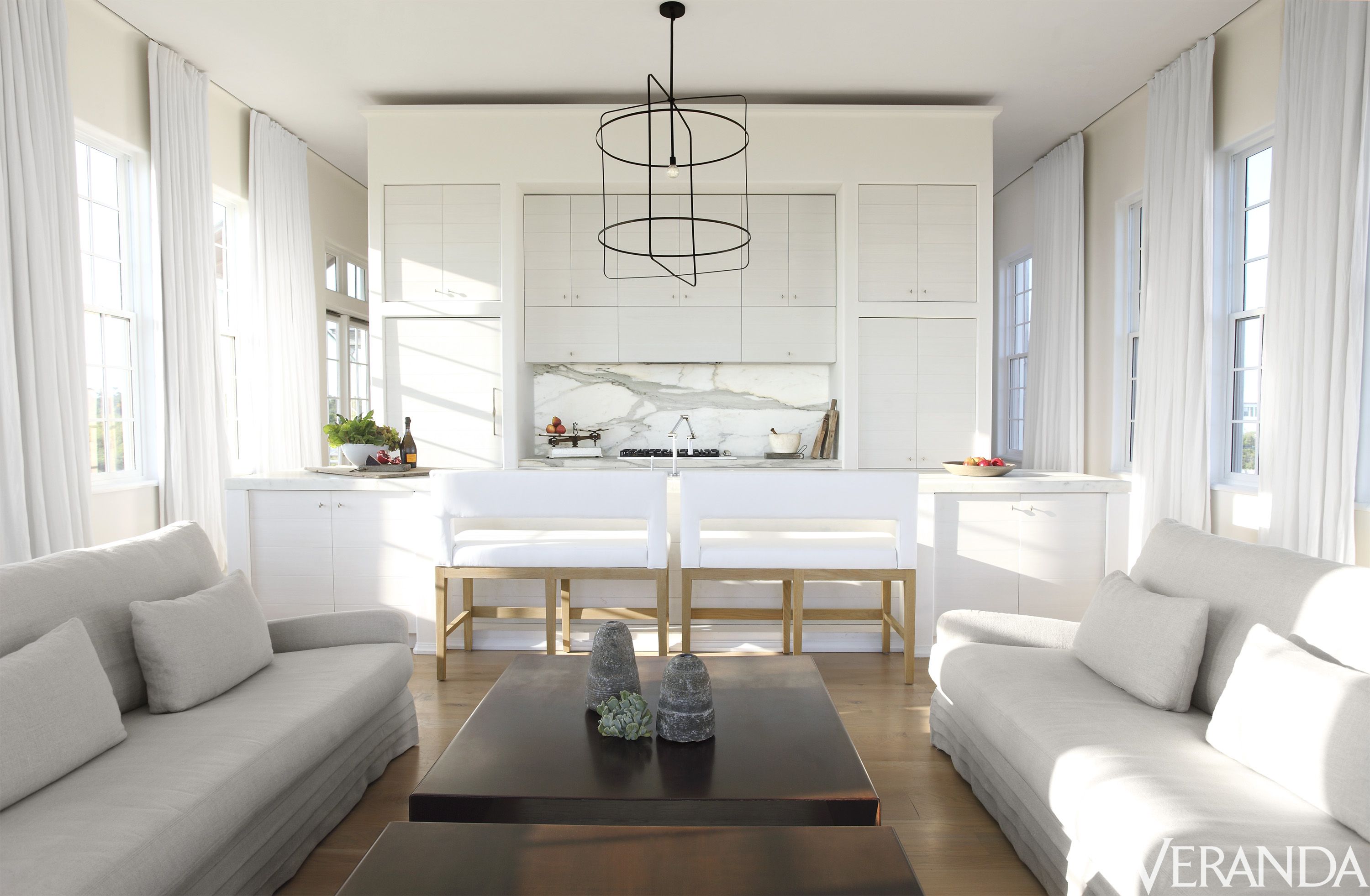 These Are The 7 Biggest Lighting Trends For 2024   Kitchen Islands 17 