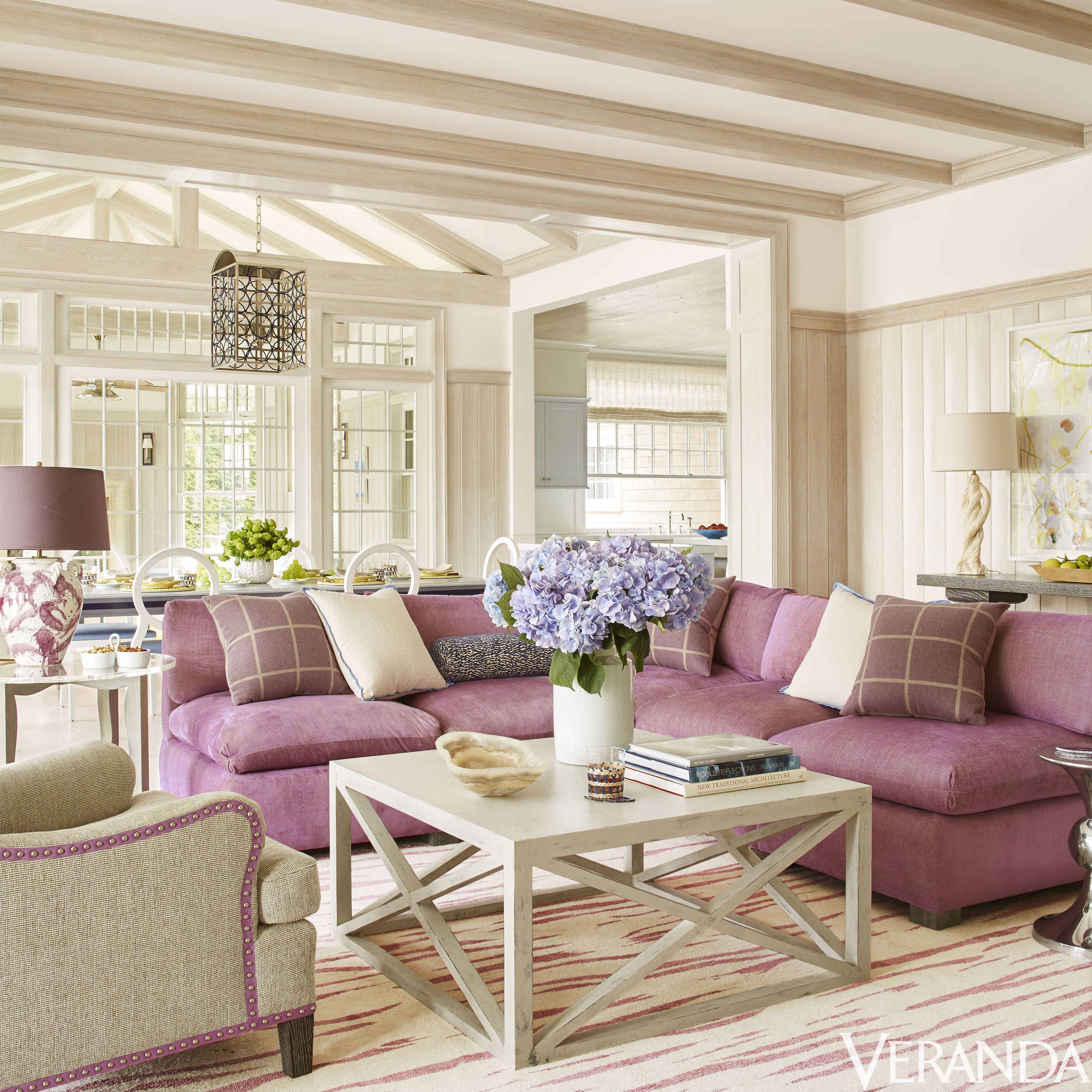 The 12 Biggest Interior Design Trends For 2023 According To Designers   Living Room Ideas Hamptons 2 