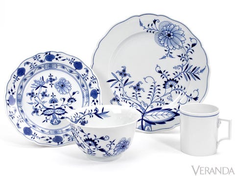 Modern Blue And White China As The Quintessential Blue And White Pattern Onion Is Meissen S Best