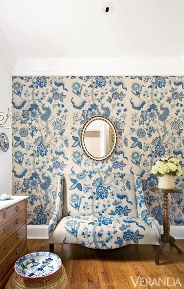 Blue, Room, Property, Bathroom, Interior design, Wall, Wallpaper, Porcelain, Pattern, Floor, 