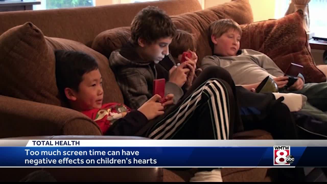 Why Is Screentime Bad For Young Children >> Too Much Screen Time Can Be Bad For Young Hearts Why Is Screentime Bad For Young Children >> Too Much Screen Time Can Be Bad For Young Hearts